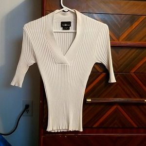 3/4 length sleeve sweater top